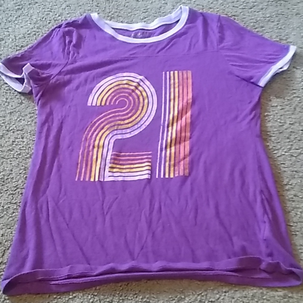 Women's tee